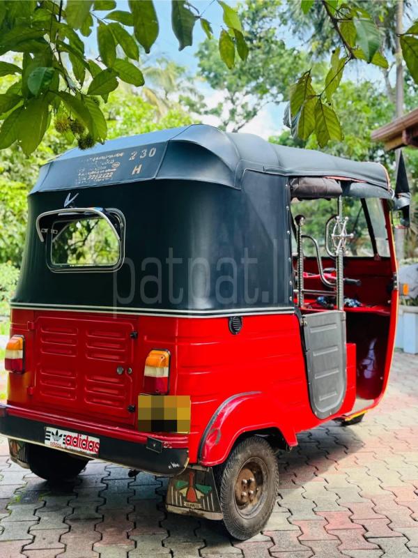Bajaj 2 stroke 2006 - பயன்படுத்தப்பட்டது முச்சக்கர வண்டி sale in Sri Lanka - patpat.lk