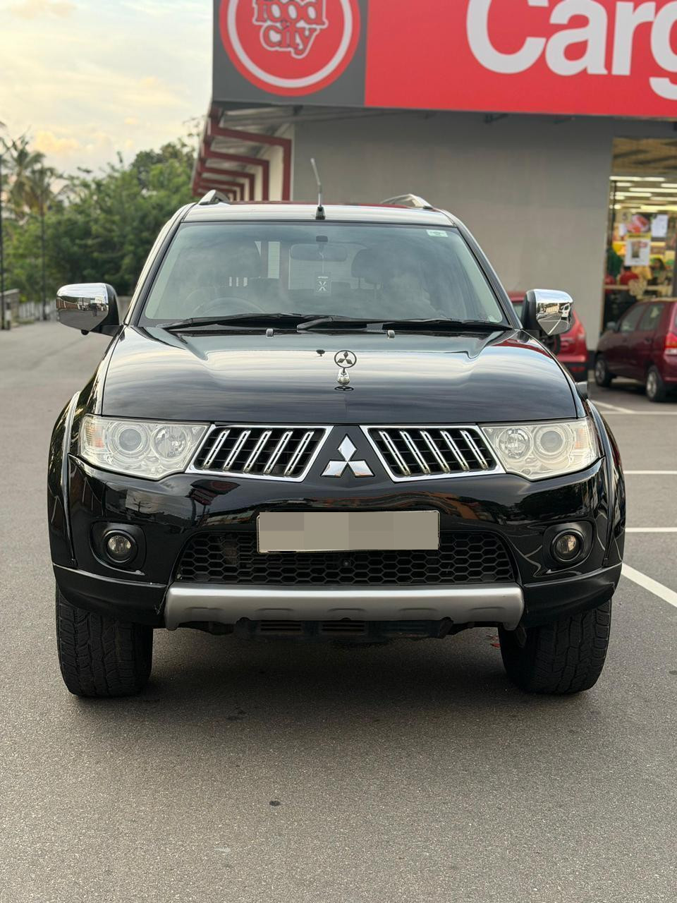 Mitsubishi Sportero 2012 - භාවිතා කරන ලද SUV රථය sale in Sri Lanka - patpat.lk
