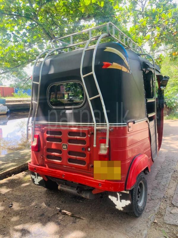 Bajaj Three Wheel 2018 - பயன்படுத்தப்பட்டது முச்சக்கர வண்டி sale in Sri Lanka - patpat.lk