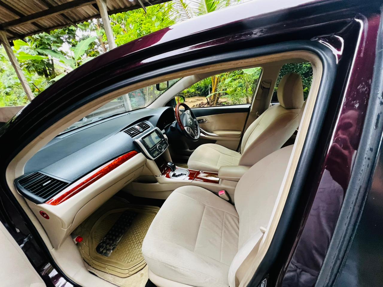 Toyota Premio 2016 - பயன்படுத்தப்பட்டது கார் sale in Sri Lanka - patpat.lk