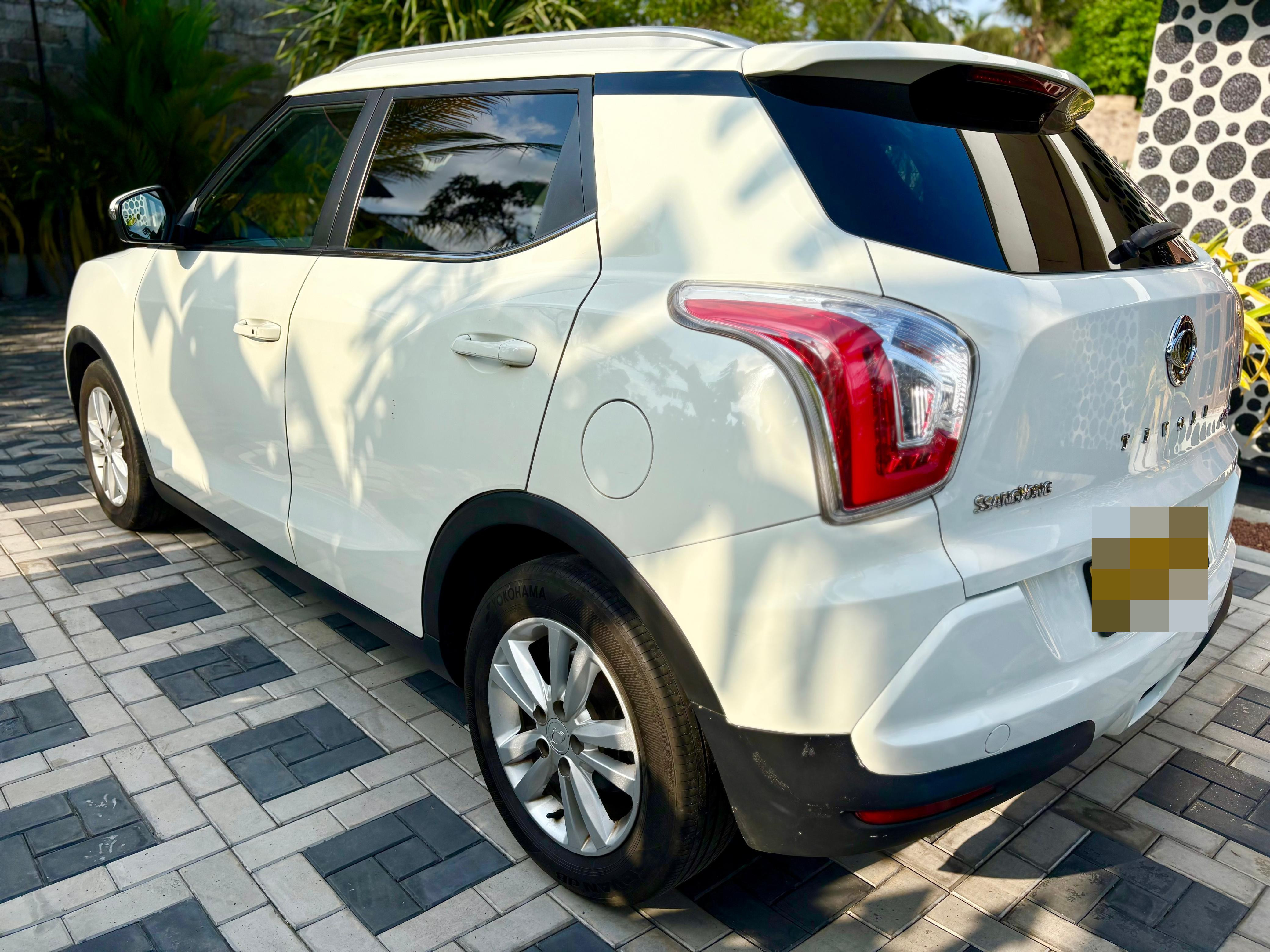 SsangYong Tivoli 2017 - Used SUV sale in Sri Lanka - patpat.lk