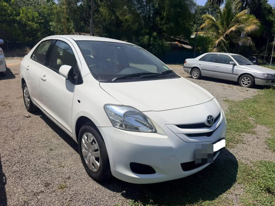 Toyota Belta 2009 ads-image-1