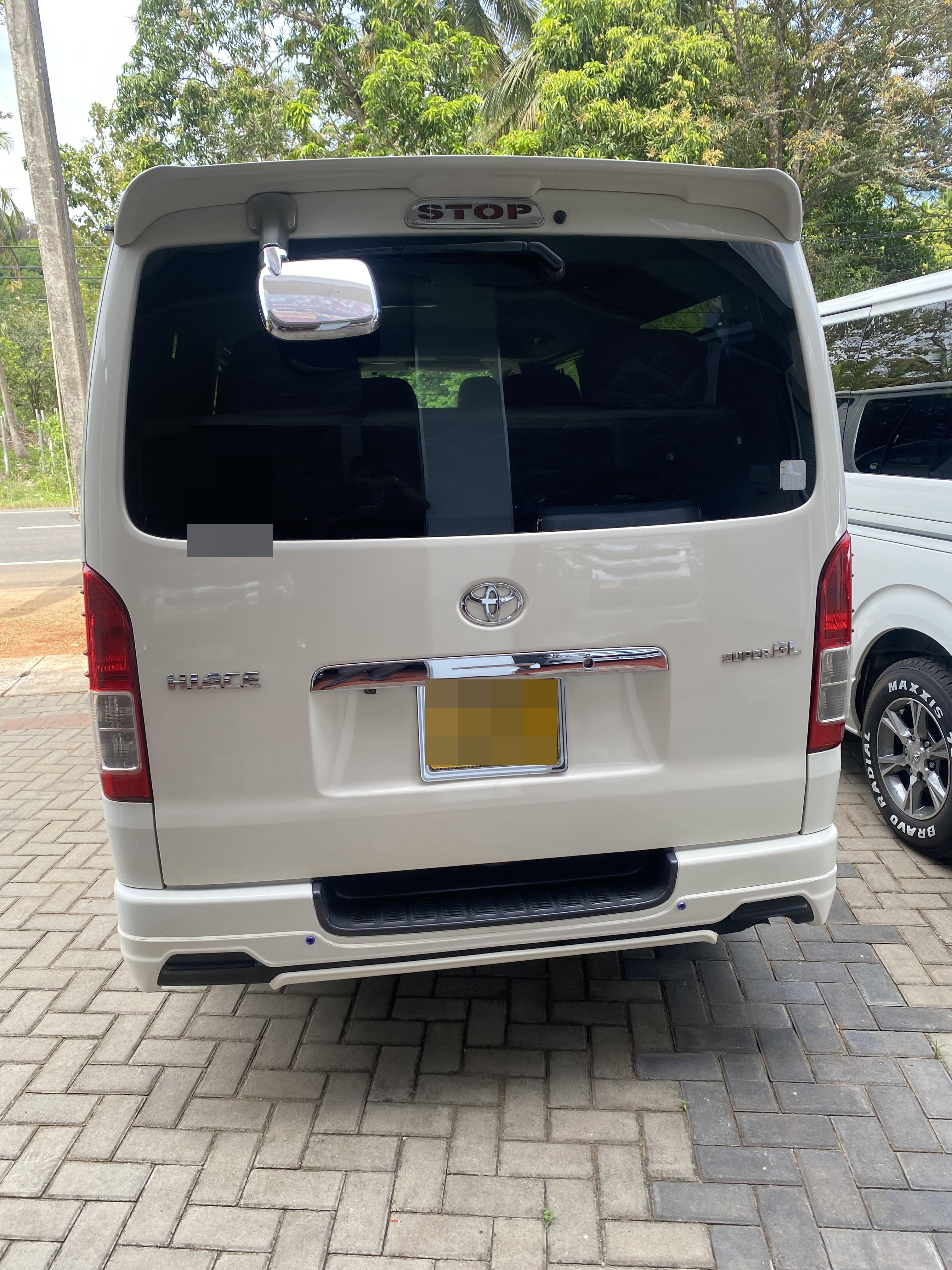 Toyota Hiace 2015 - Used Van sale in Sri Lanka - patpat.lk