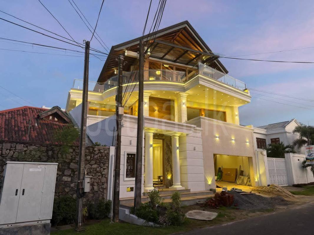 Advertisement image 5