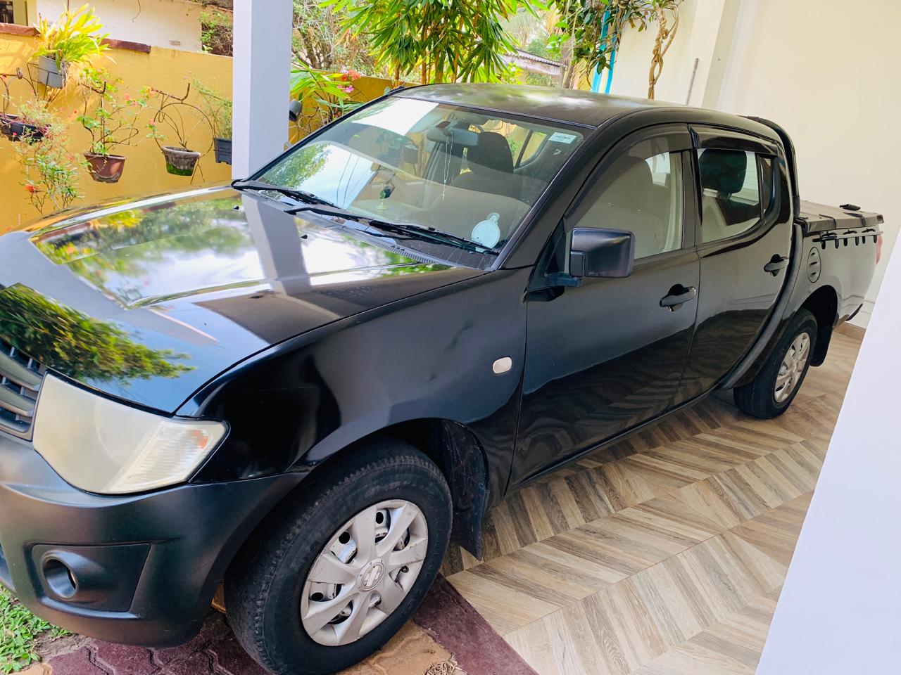 Mitsubishi L200 2011 - பயன்படுத்தப்பட்டது சரக்கு போக்குவரத்து sale in Sri Lanka - patpat.lk