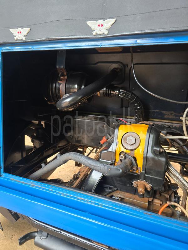 Bajaj Three Wheel 2012 - භාවිතා කරන ලද ත්‍රිරෝද රථය sale in Sri Lanka - patpat.lk