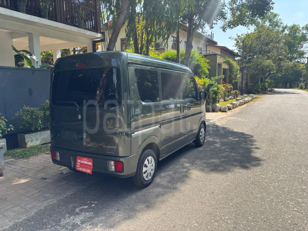 Advertisement image 6