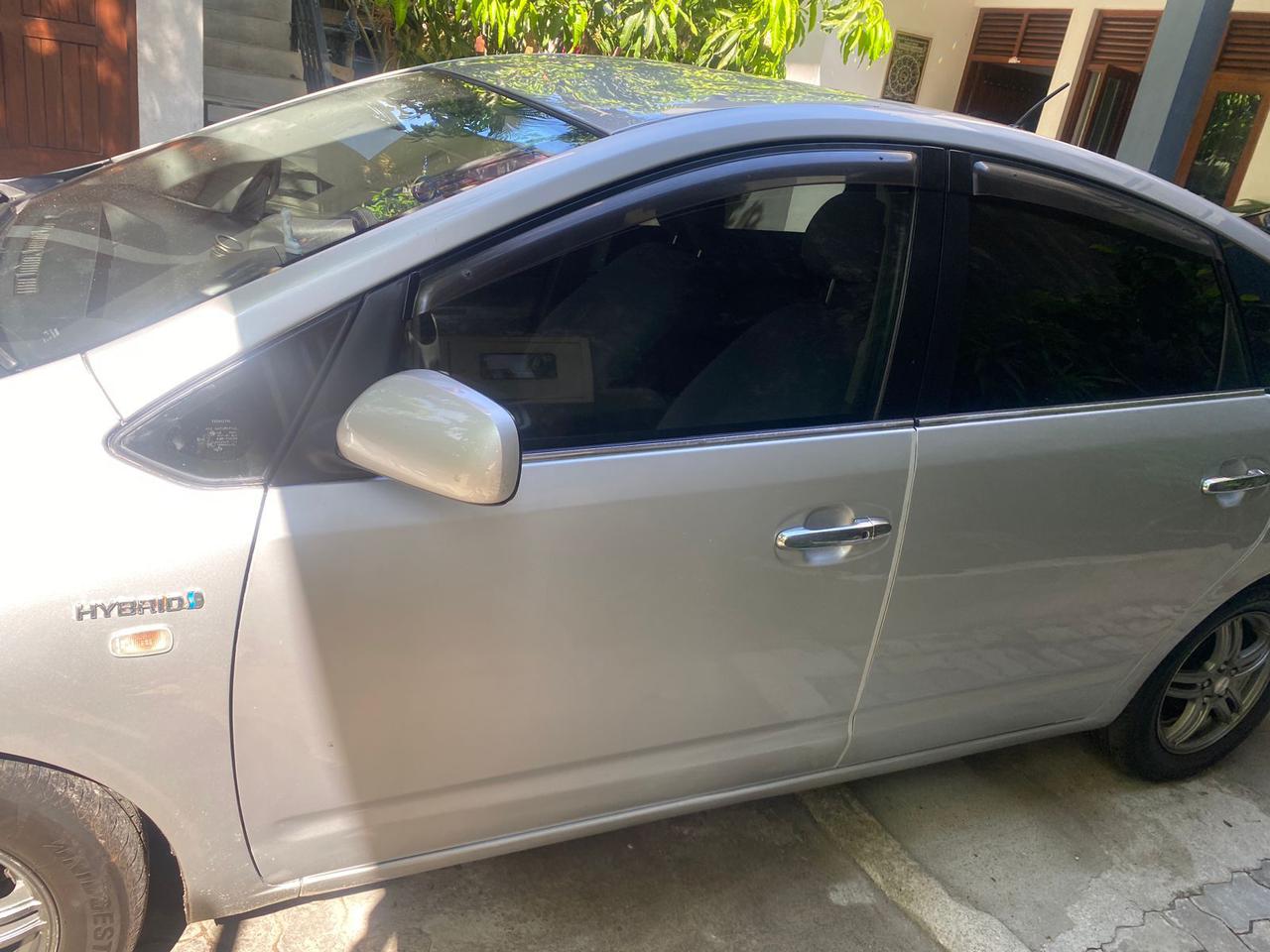 Toyota Prius 2009 - භාවිතා කරන ලද කාර් sale in Sri Lanka - patpat.lk