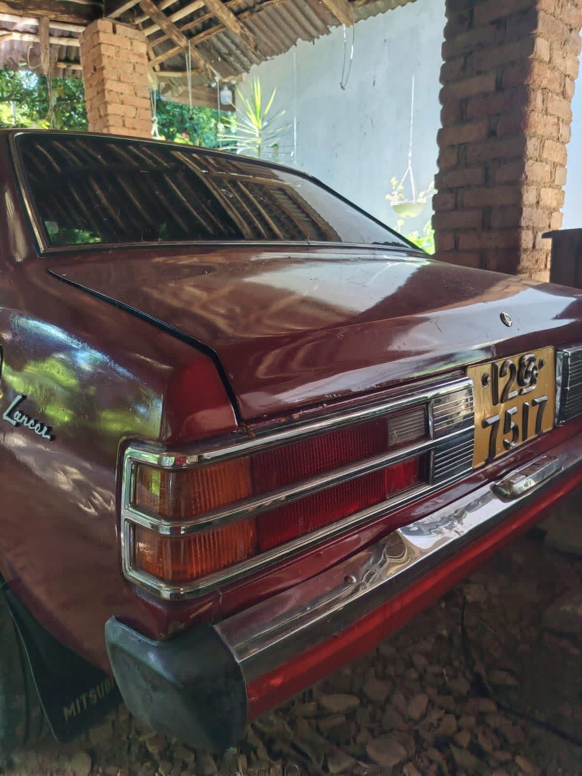Mitsubishi Lancer 1975 - பயன்படுத்தப்பட்டது கார் sale in Sri Lanka - patpat.lk