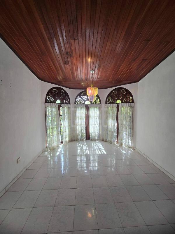 House for Sale in Athurugiriya