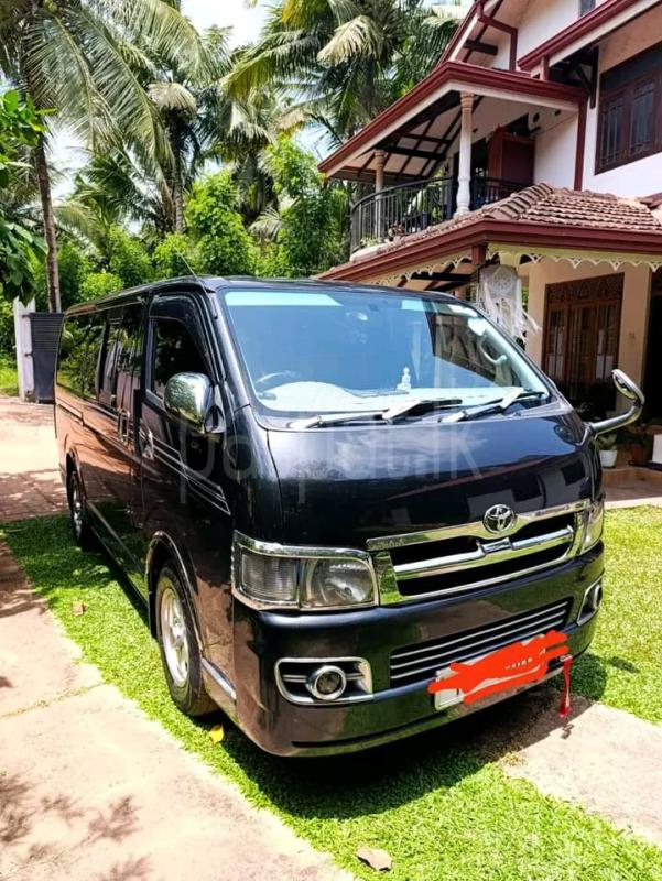 Kdh Van 2007 Toyota Hiace 2007 Vehicle In Pannala