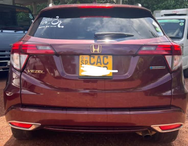 Honda Vezel 2014 - பயன்படுத்தப்பட்டது SUV sale in Sri Lanka - patpat.lk