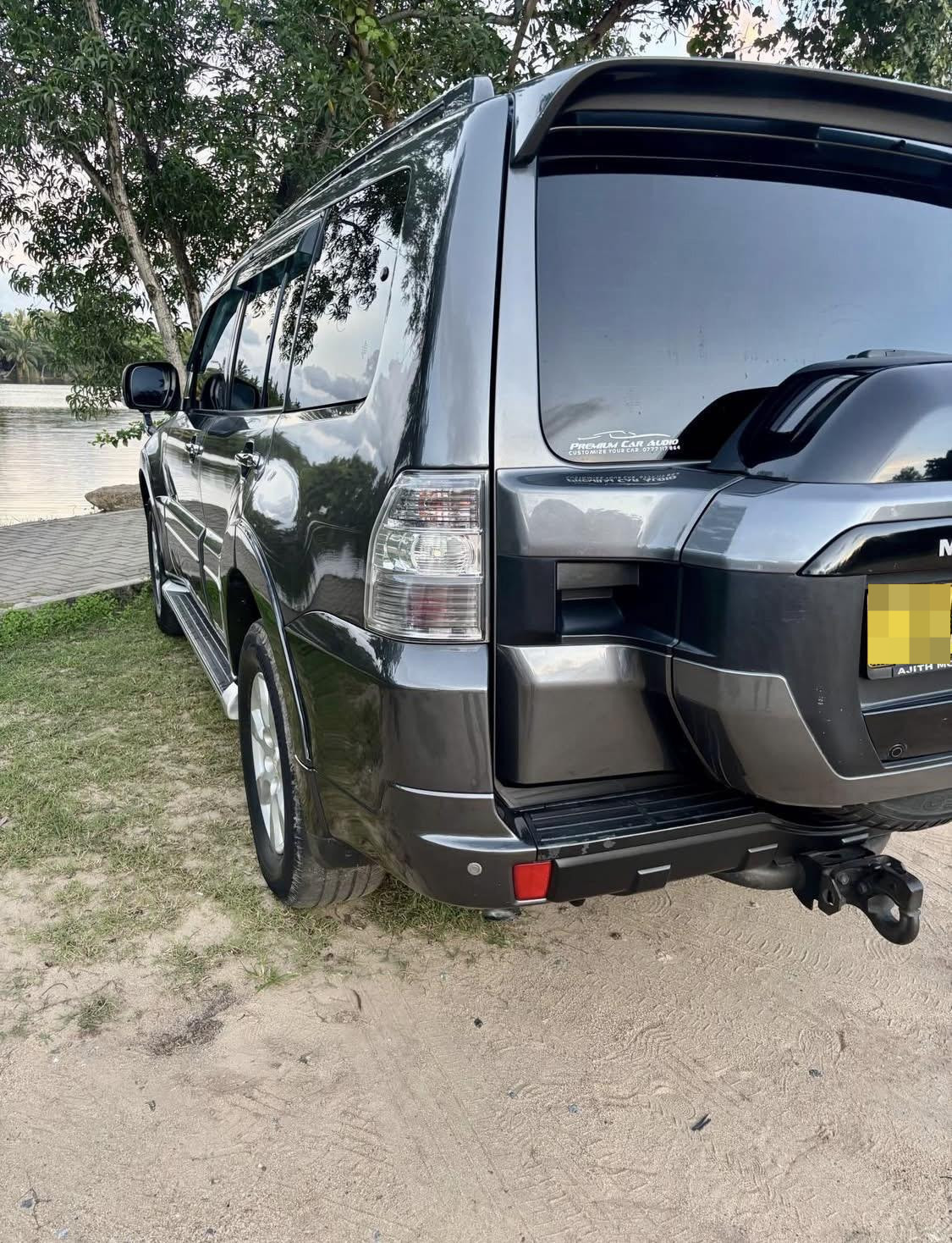 Mitsubishi Montero 2015 - பயன்படுத்தப்பட்டது SUV sale in Sri Lanka - patpat.lk