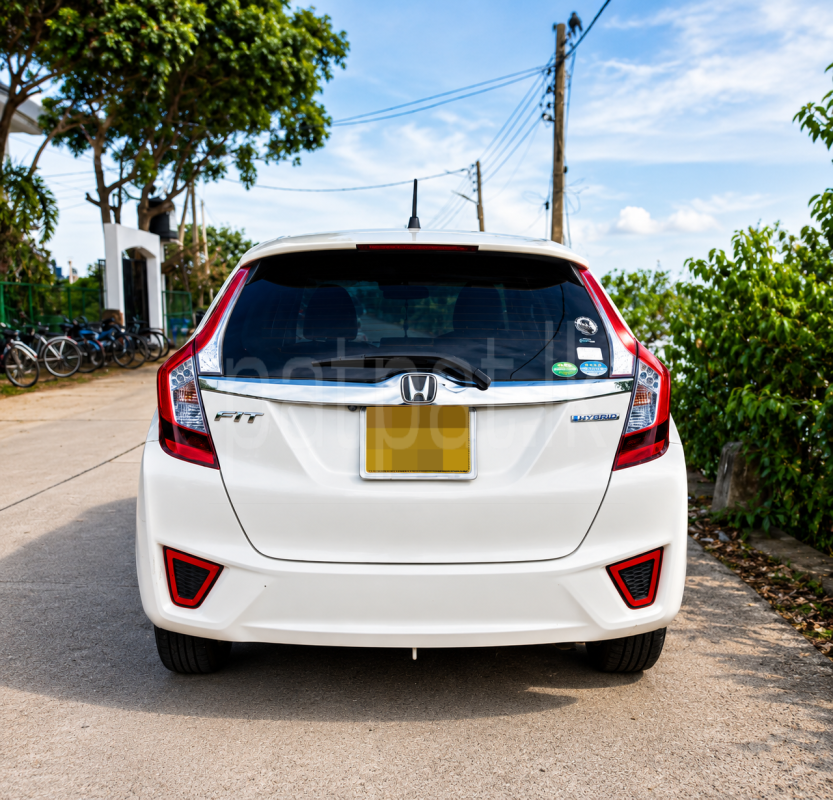 Honda Fit 2013 - பயன்படுத்தப்பட்டது கார் sale in Sri Lanka - patpat.lk