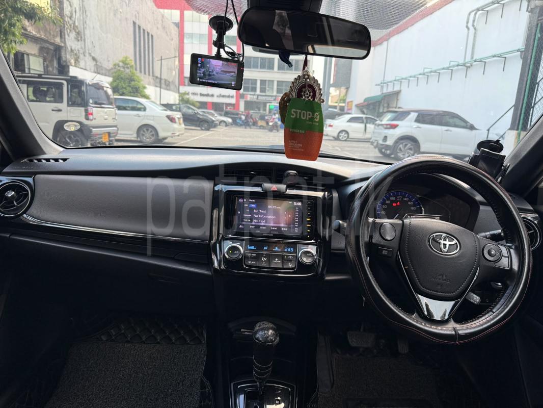 Toyota Axio 2017 - பயன்படுத்தப்பட்டது கார் sale in Sri Lanka - patpat.lk