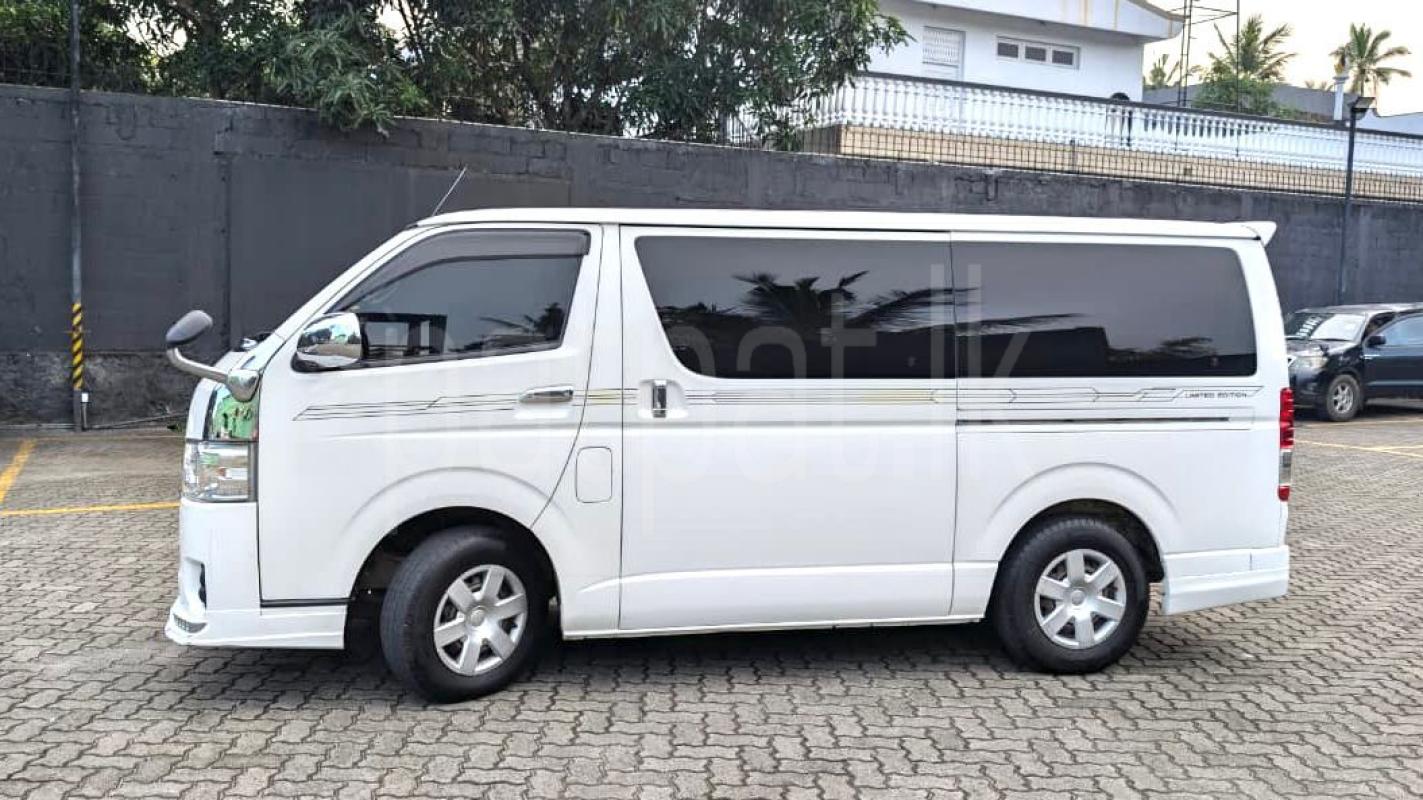 Toyota Hiace 2007 - Used Van sale in Sri Lanka - patpat.lk