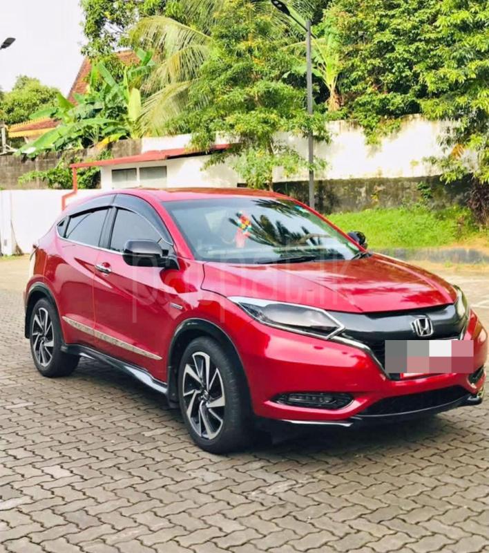 Honda Vezel 2017 - பயன்படுத்தப்பட்டது SUV sale in Sri Lanka - patpat.lk