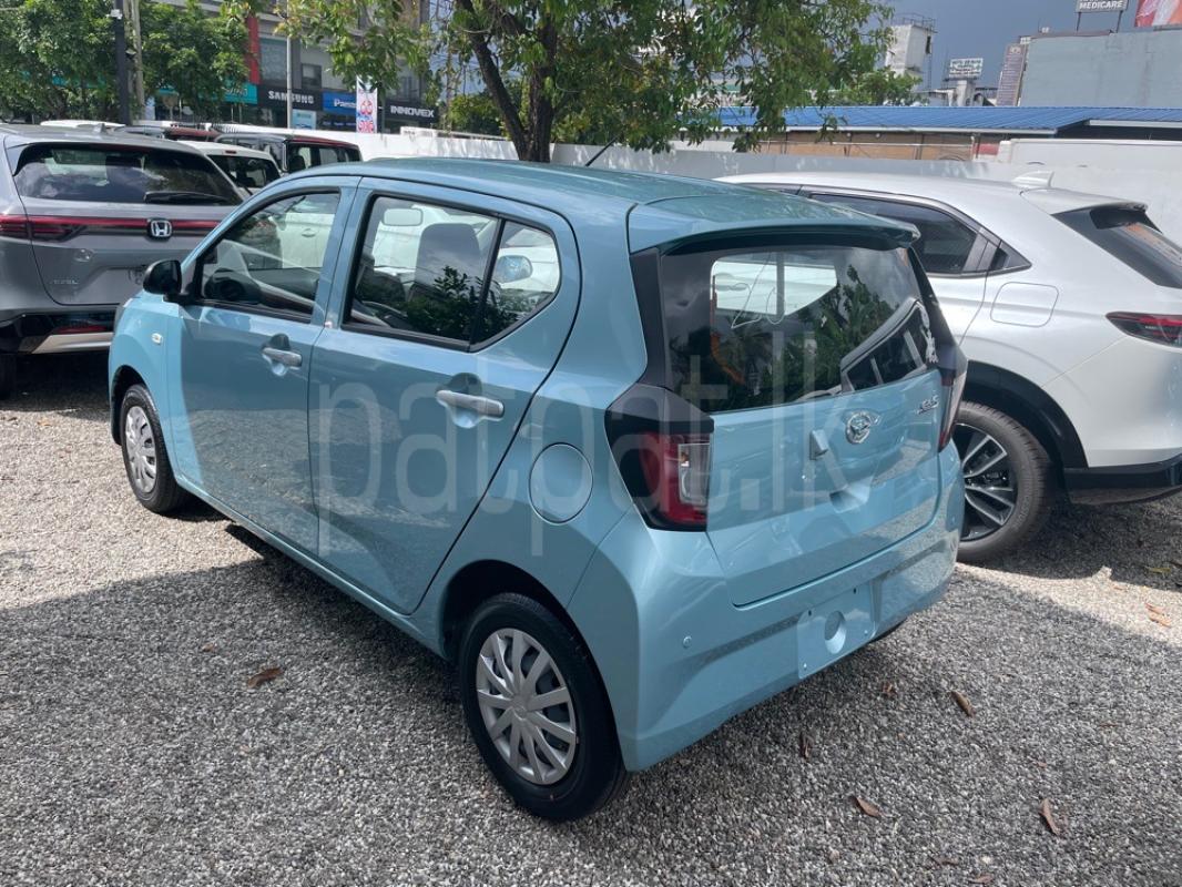 Advertisement image 3