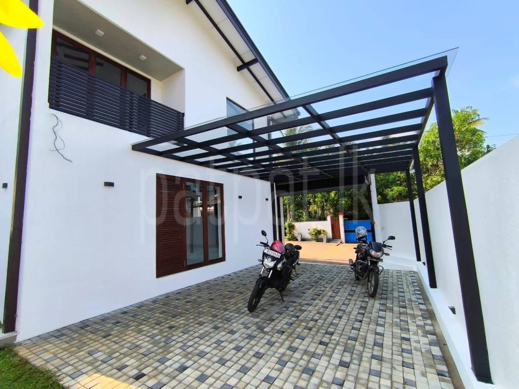 House for Sale in Athurugiriya ads-image-1
