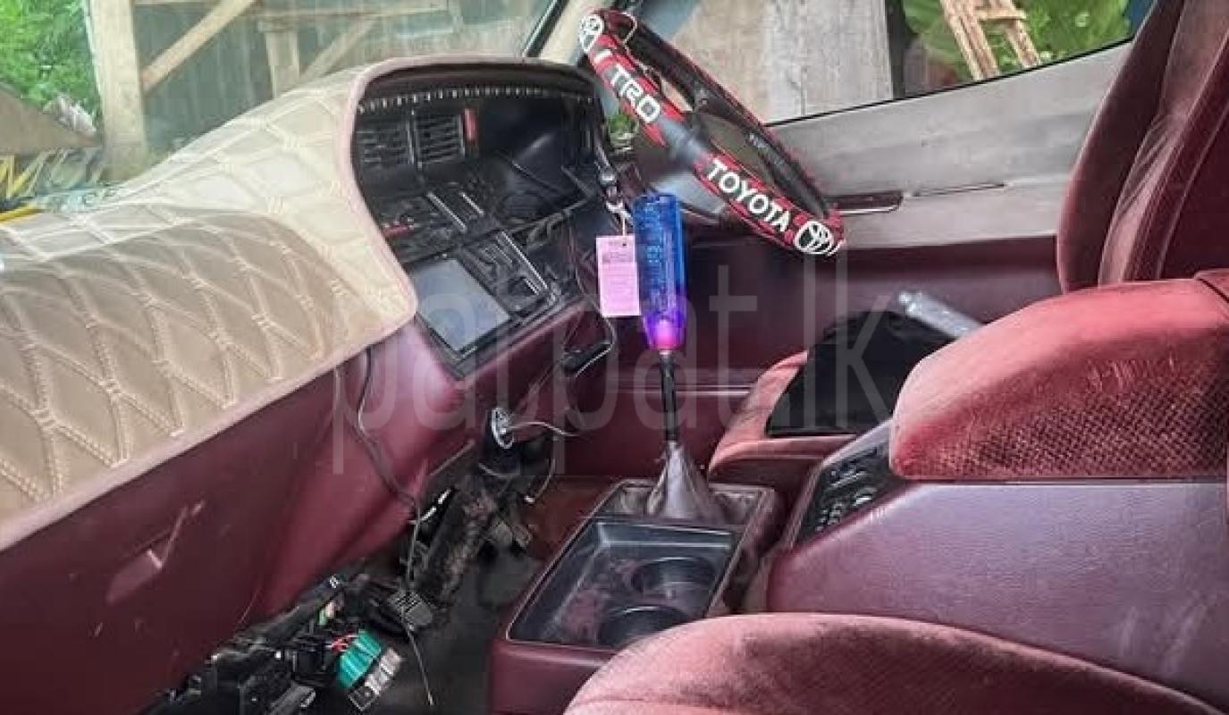 Toyota Hiace 1994 - Used Van sale in Sri Lanka - patpat.lk