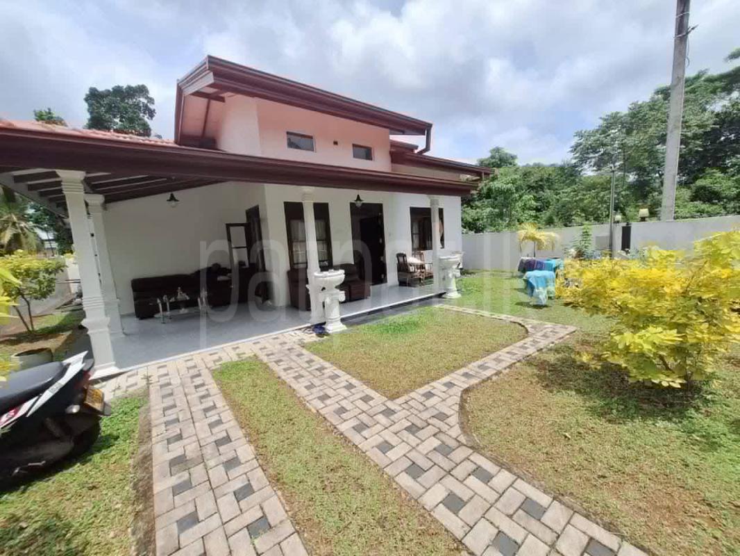 House for Sale in Kahathuduwa ads-image-1