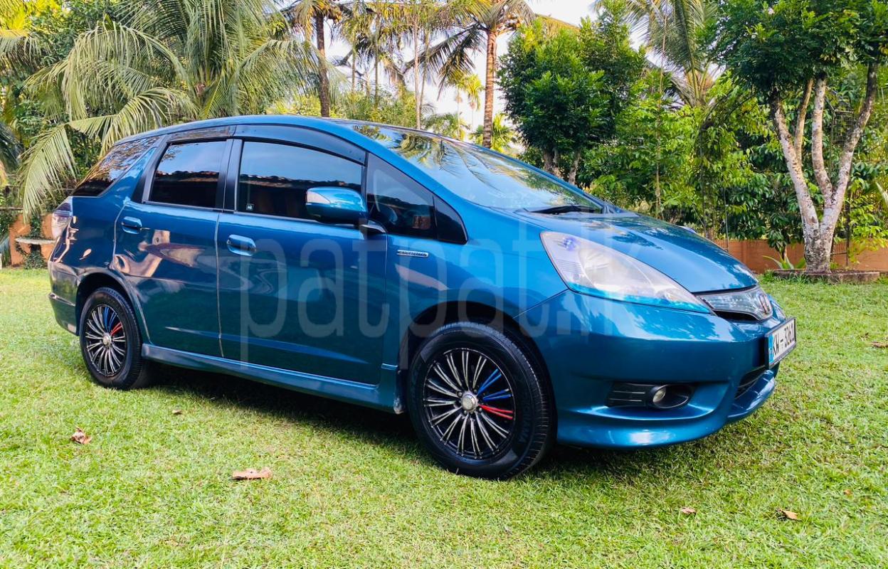 Honda Fit 2011 - பயன்படுத்தப்பட்டது கார் sale in Sri Lanka - patpat.lk