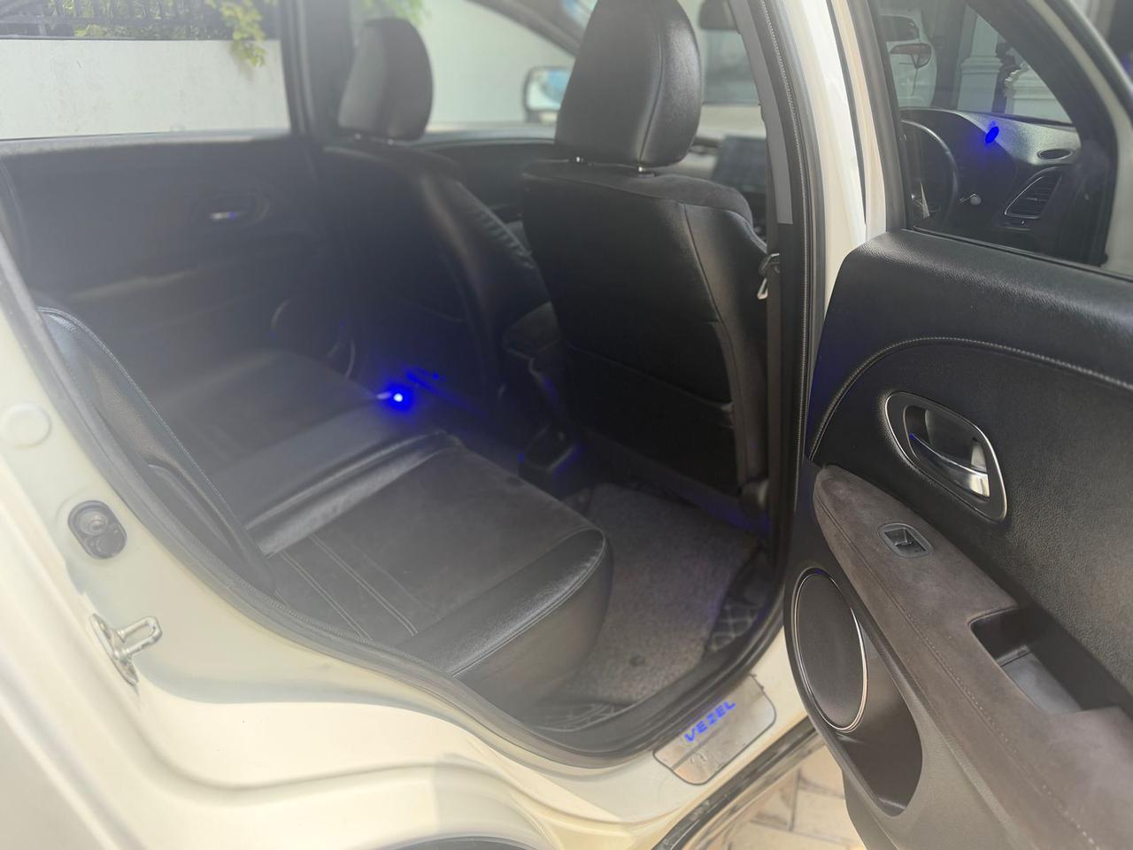 Honda Vezel 2017 - Used SUV sale in Sri Lanka - patpat.lk