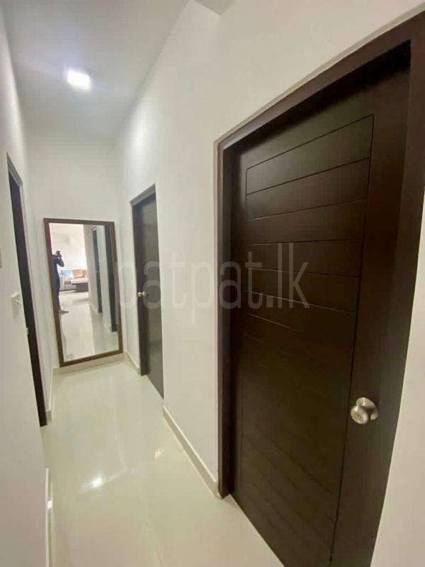 Furnished Apartment for Sale in Mount Lavinia