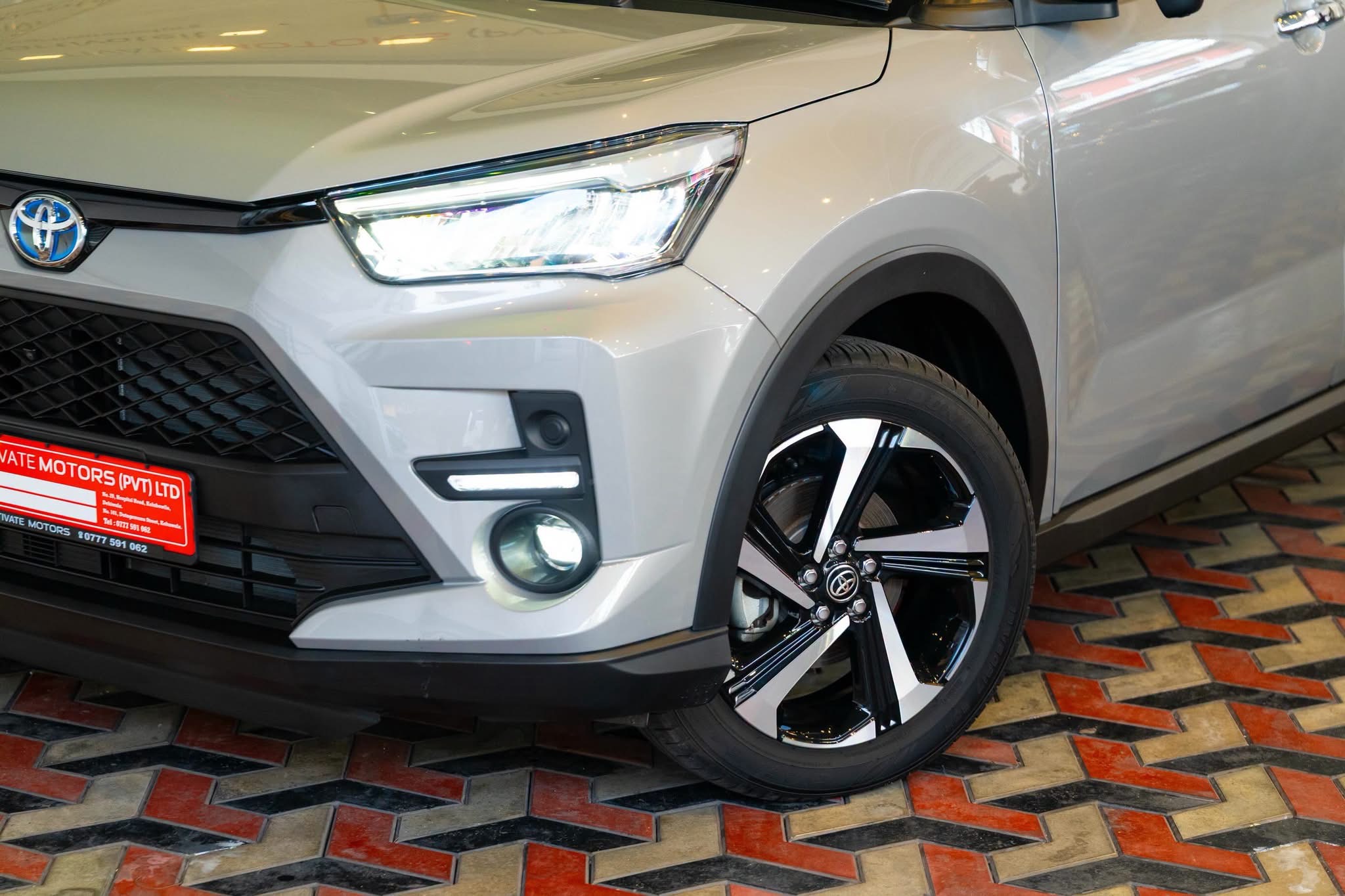 Toyota Raize 2025 - சான்றளிக்கப்பட்டது SUV sale in Sri Lanka - patpat.lk