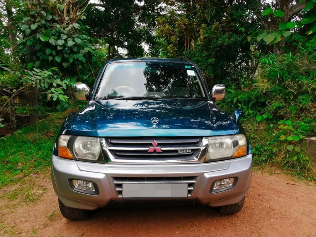 Mitsubishi Montero 2001 ads-image-1