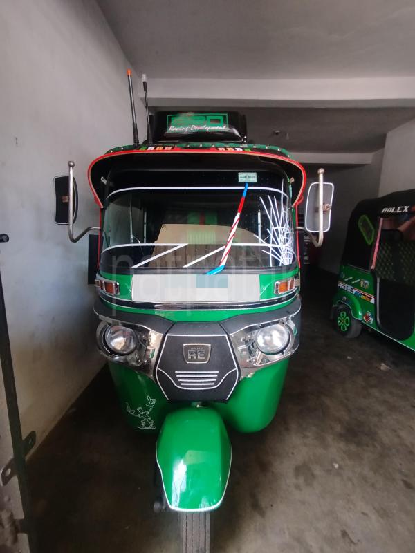 Bajaj Three Wheel 2013 - Used Three wheeler sale in Sri Lanka - patpat.lk