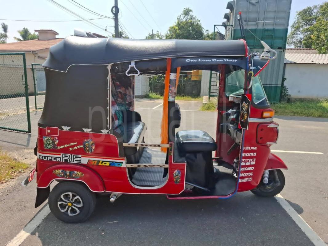 Bajaj Three Wheel 2014 - பயன்படுத்தப்பட்டது முச்சக்கர வண்டி sale in Sri Lanka - patpat.lk