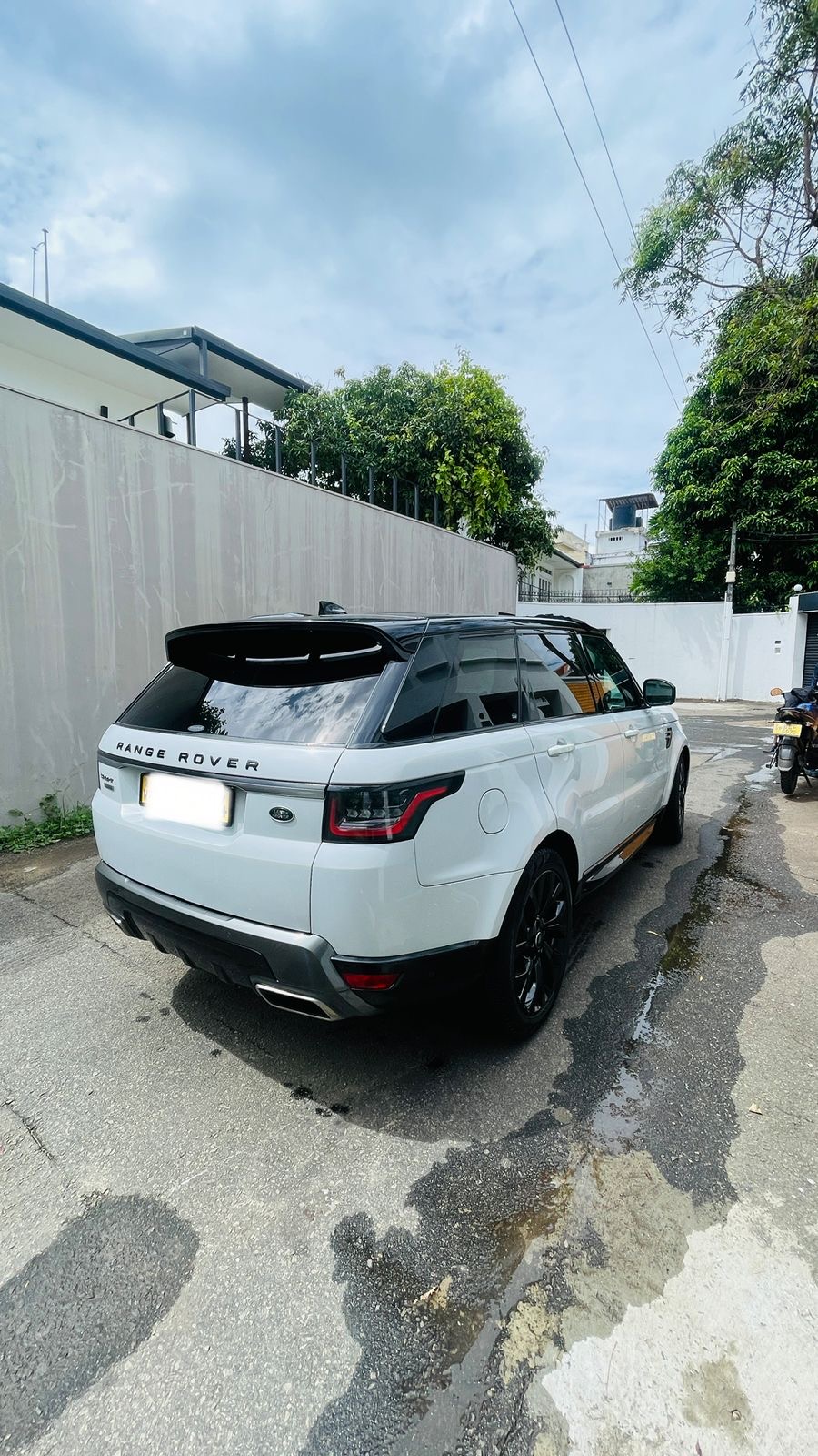 Land Rover Range Rover 2018 - பயன்படுத்தப்பட்டது SUV sale in Sri Lanka - patpat.lk