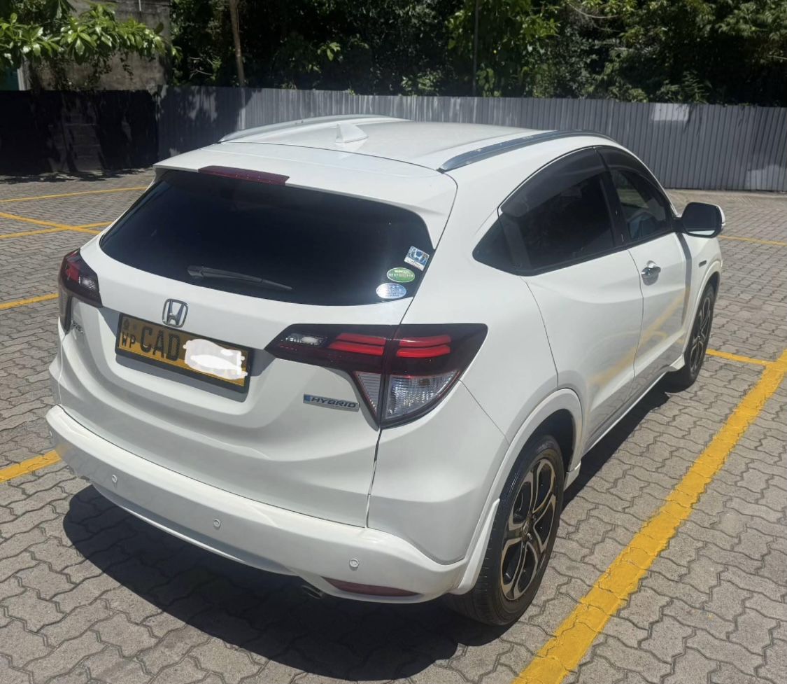 Honda Vezel 2014 - பயன்படுத்தப்பட்டது SUV sale in Sri Lanka - patpat.lk