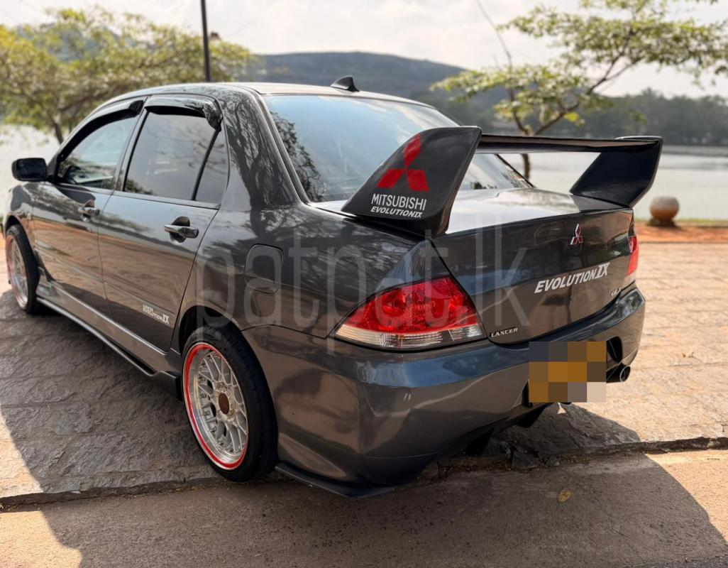 Advertisement image 1