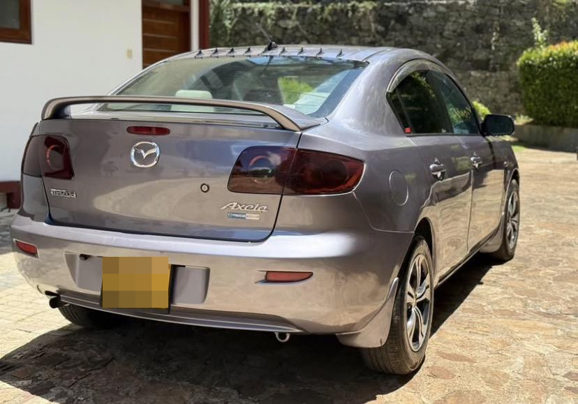 Mazda Axela 2004 - Used Car sale in Sri Lanka - patpat.lk