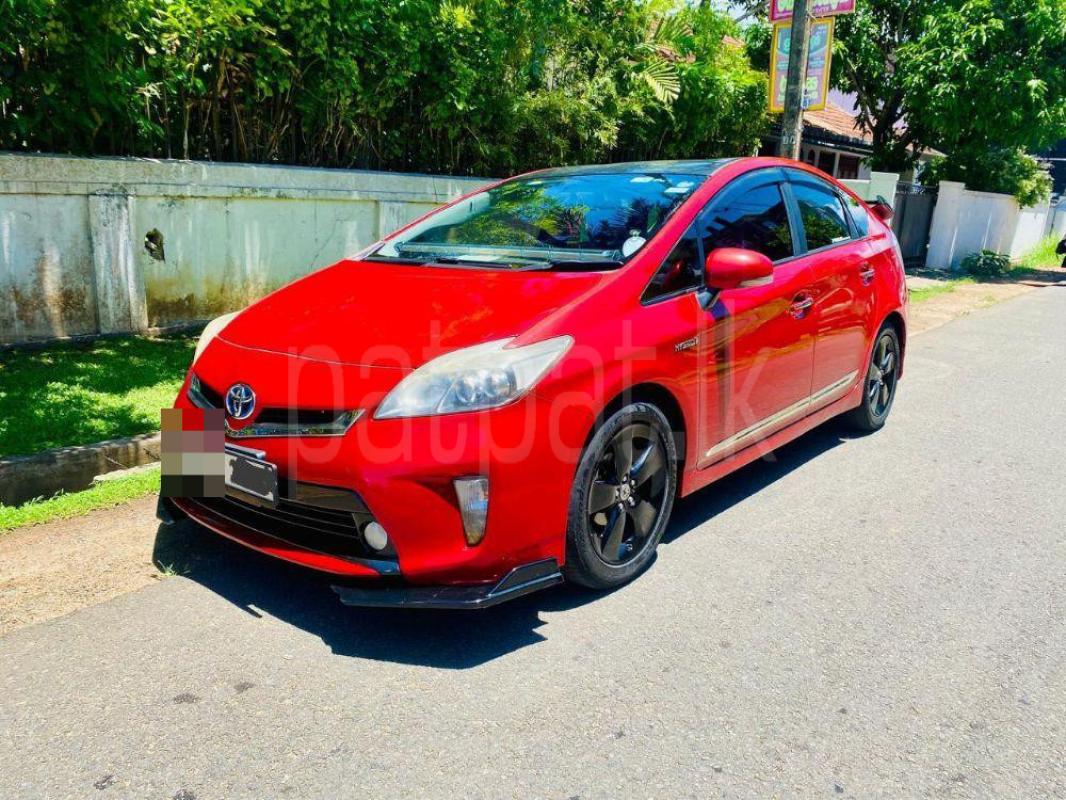 Toyota Prius 2012 - Used Car sale in Sri Lanka - patpat.lk