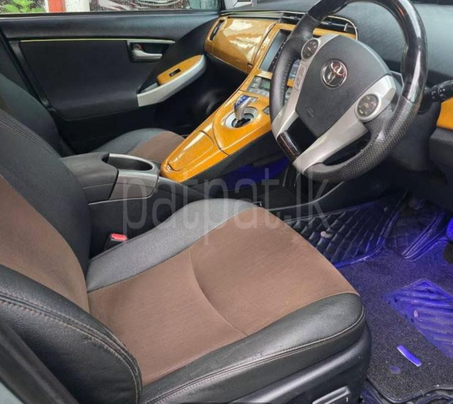 Toyota Prius 2013 - Used Car sale in Sri Lanka - patpat.lk