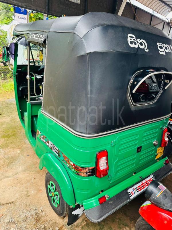 Bajaj 4 stroke 2015 - பயன்படுத்தப்பட்டது முச்சக்கர வண்டி sale in Sri Lanka - patpat.lk