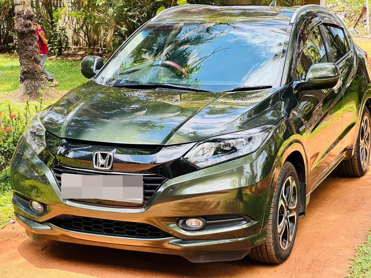 Honda Vezel 2015 - பயன்படுத்தப்பட்டது SUV sale in Sri Lanka - patpat.lk