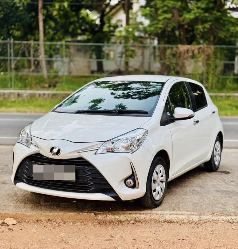 Toyota Vitz 2015 - භාවිතා කරන ලද කාර් sale in Sri Lanka - patpat.lk