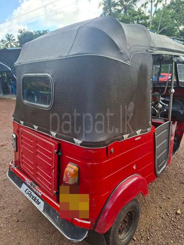 Bajaj Three Wheel 2010 - பயன்படுத்தப்பட்டது முச்சக்கர வண்டி sale in Sri Lanka - patpat.lk