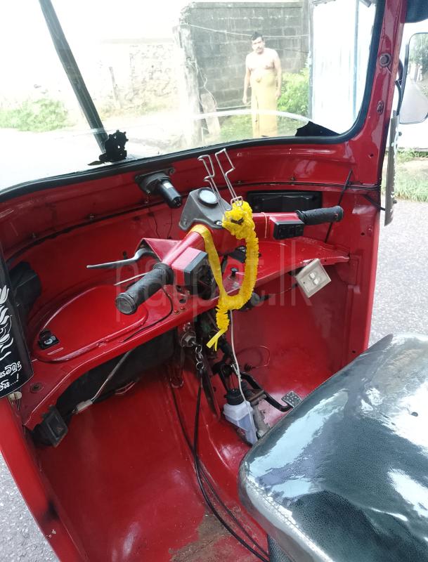 Bajaj Three Wheel 2007 - பயன்படுத்தப்பட்டது முச்சக்கர வண்டி sale in Sri Lanka - patpat.lk
