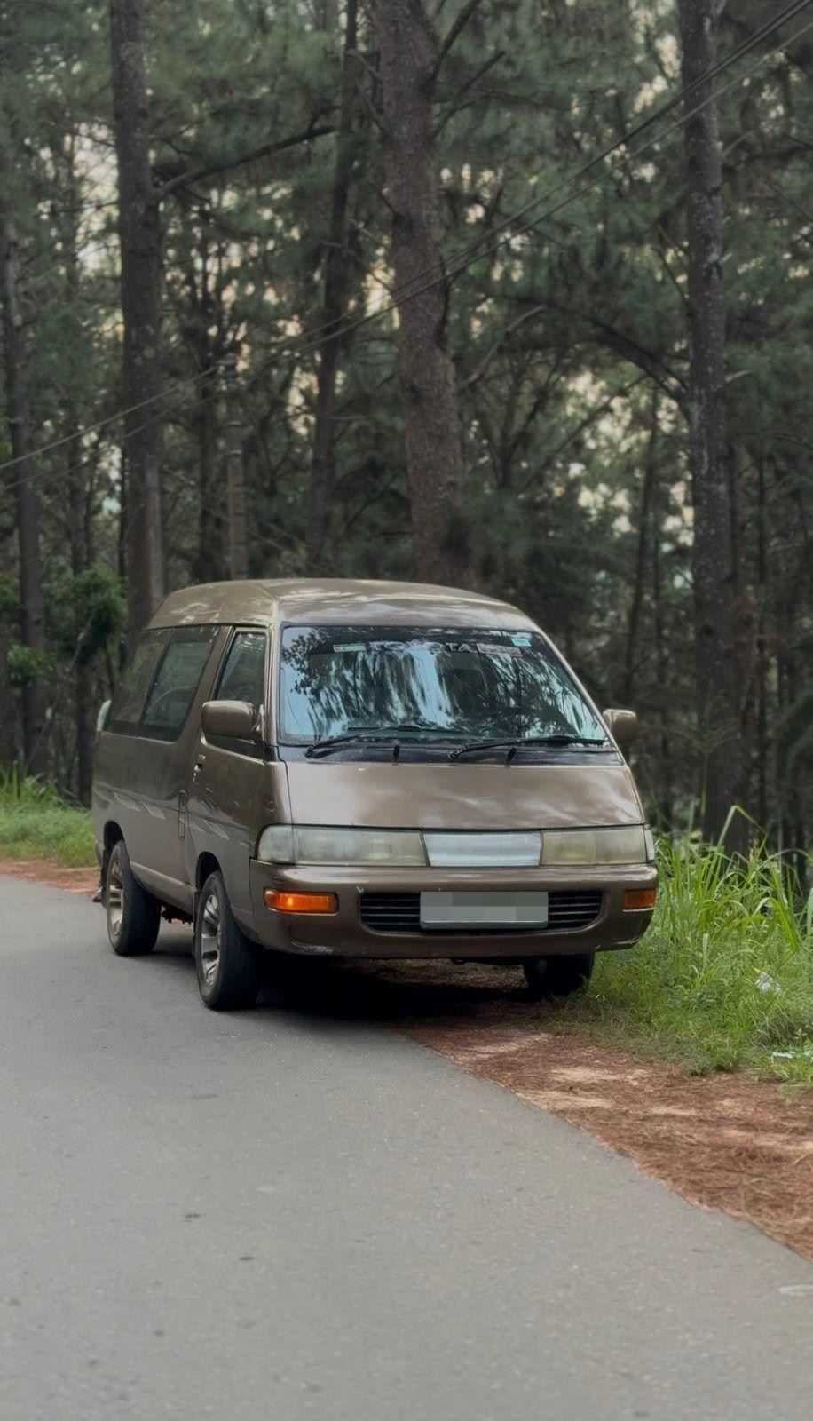 Toyota TownAce 1995 - பயன்படுத்தப்பட்டது வேன் sale in Sri Lanka - patpat.lk