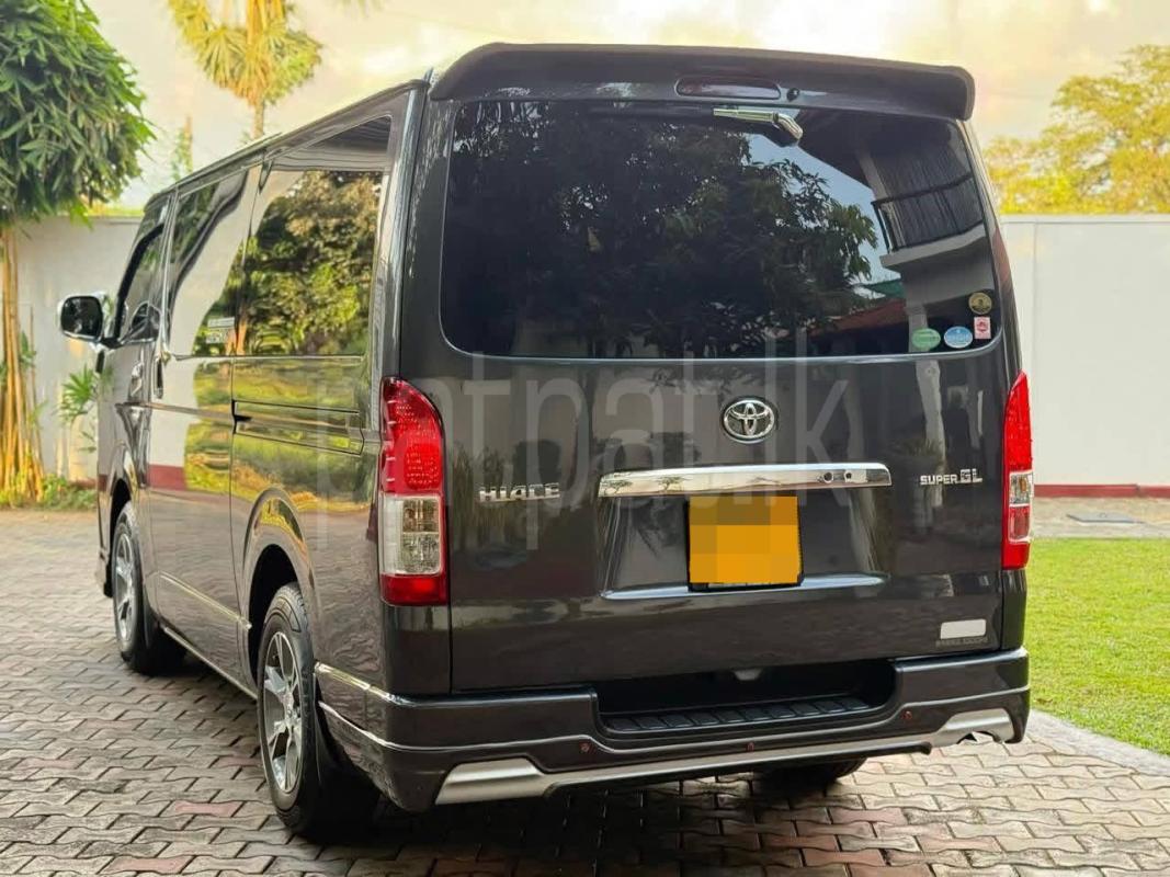 Toyota Hiace 2015 - Used Van sale in Sri Lanka - patpat.lk