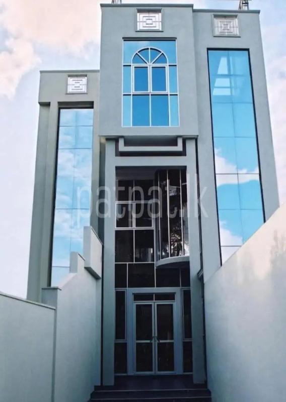 Advertisement image 1