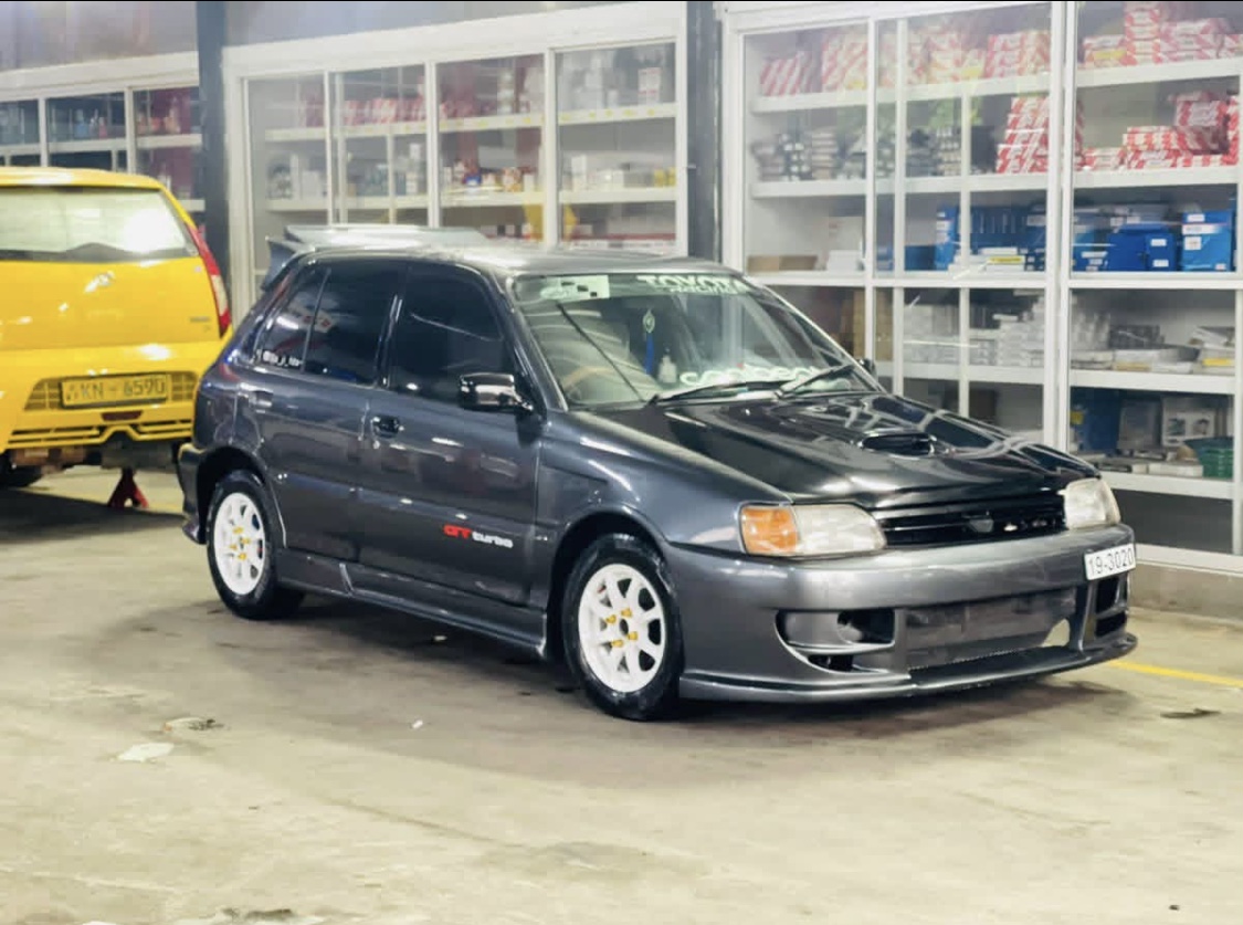Toyota Starlet 1992 - பயன்படுத்தப்பட்டது கார் sale in Sri Lanka - patpat.lk