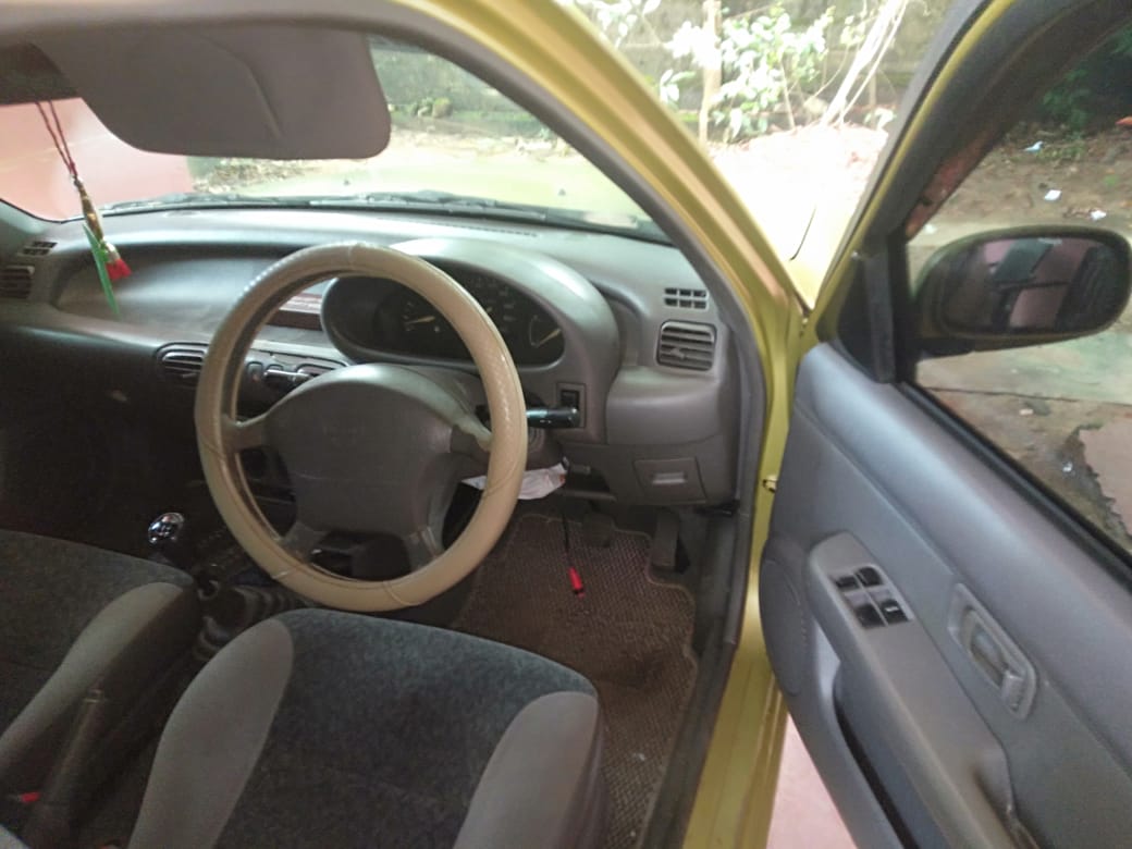 Nissan March 1998 - பயன்படுத்தப்பட்டது கார் sale in Sri Lanka - patpat.lk