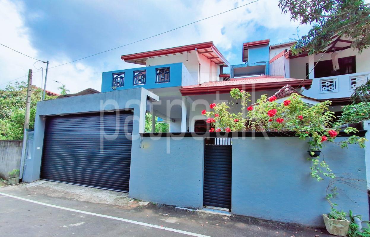 Advertisement image 1