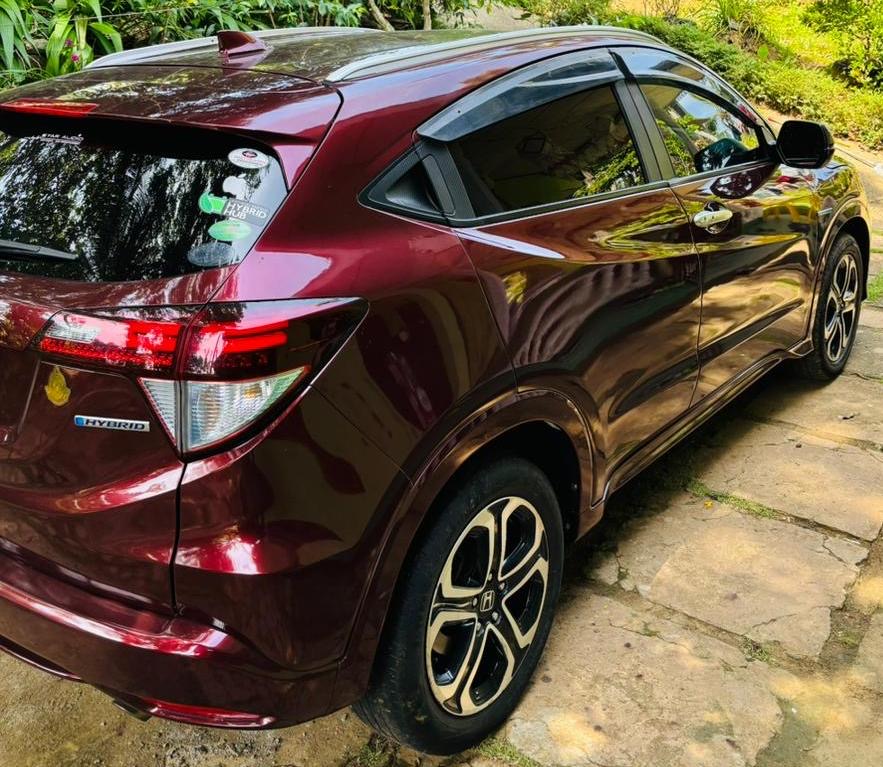 Honda Vezel 2015 - பயன்படுத்தப்பட்டது SUV sale in Sri Lanka - patpat.lk